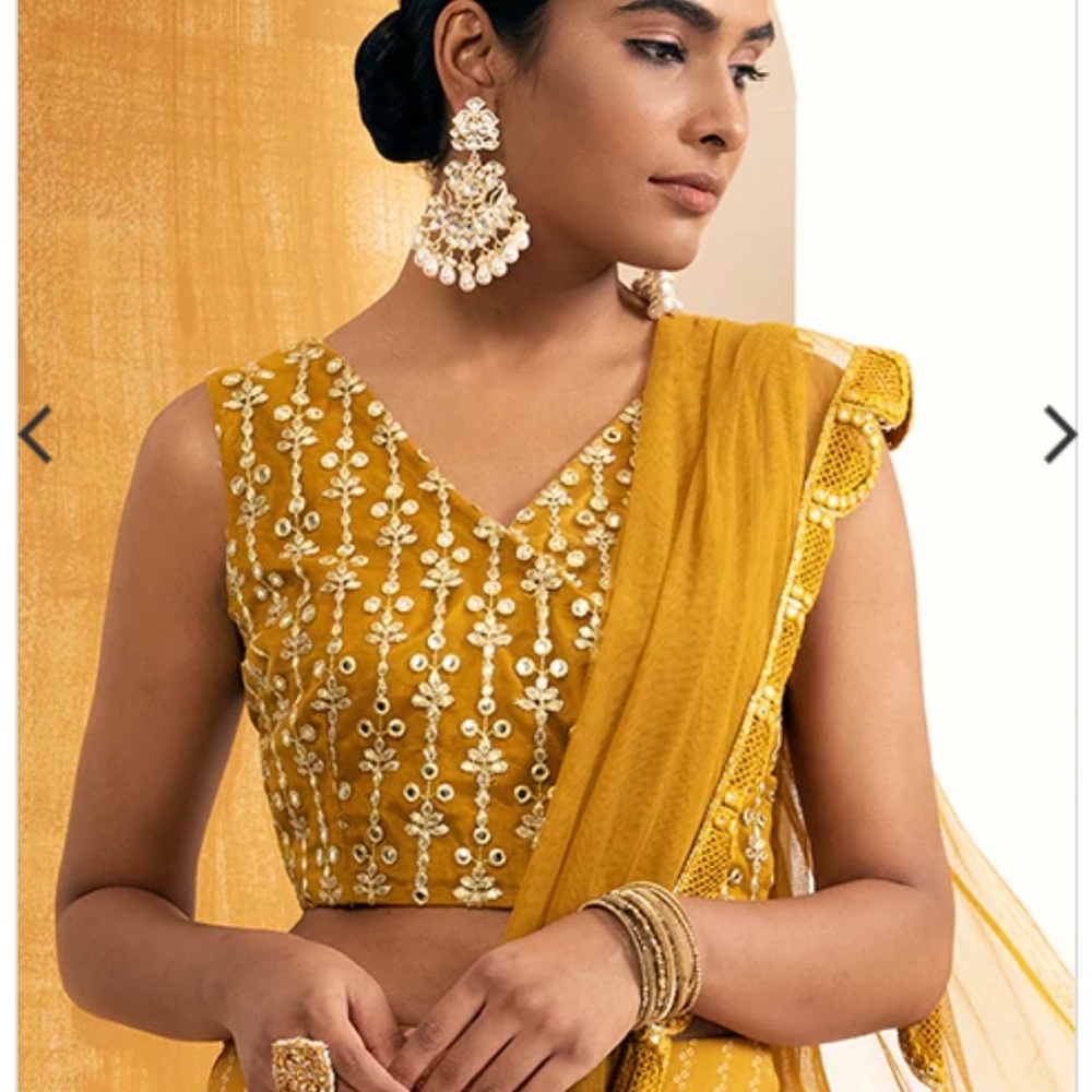 House of Indya Yellow Mirror Top size medium